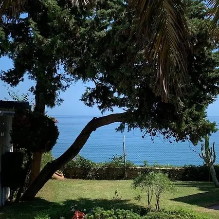 La Roca Chica First Line Bajondillo Nice&cosy Appartamento *